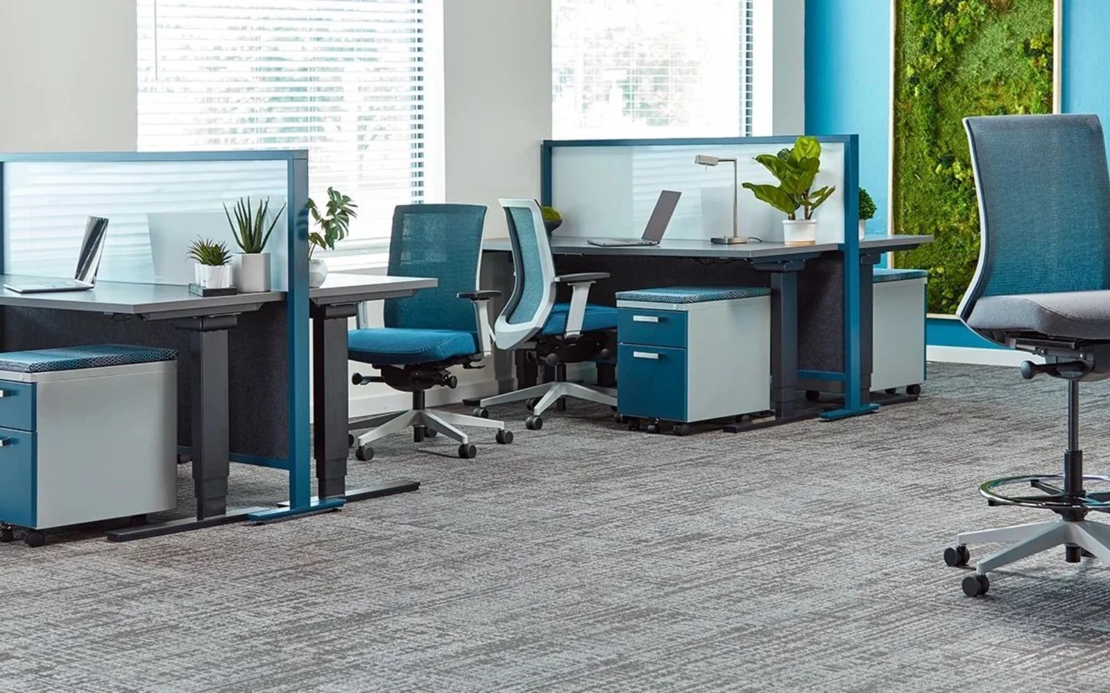 Office Furniture Dealers with Comprehensive Services